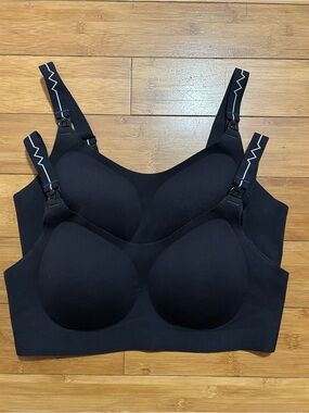 Lot of 2 Momcozy Nursing and Wearable Pumping Bras
